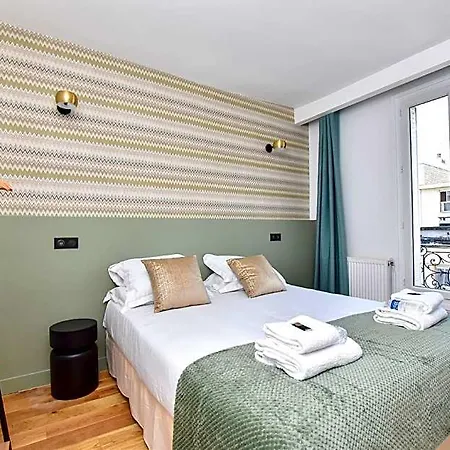 Hotel Charming - 2p- Javel/tour Eiffel 3*